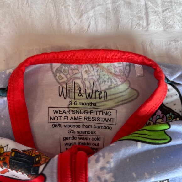 Will & Wren Christmas Around The Globe Bamboo Zippy Pajamas 3-6M - Picture 3 of 6